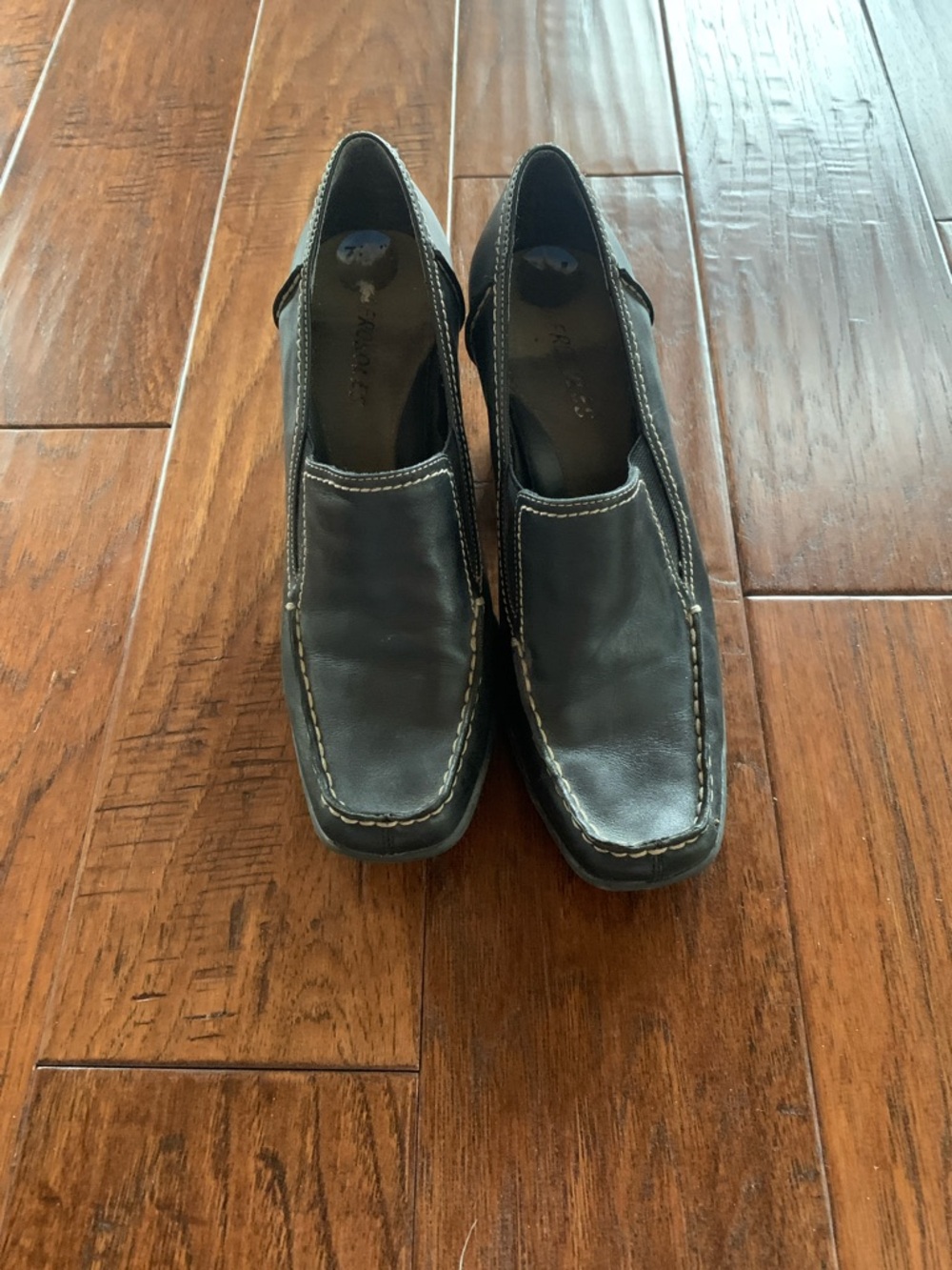 AEROSOLES FLEXIBLE SLUP ONS
